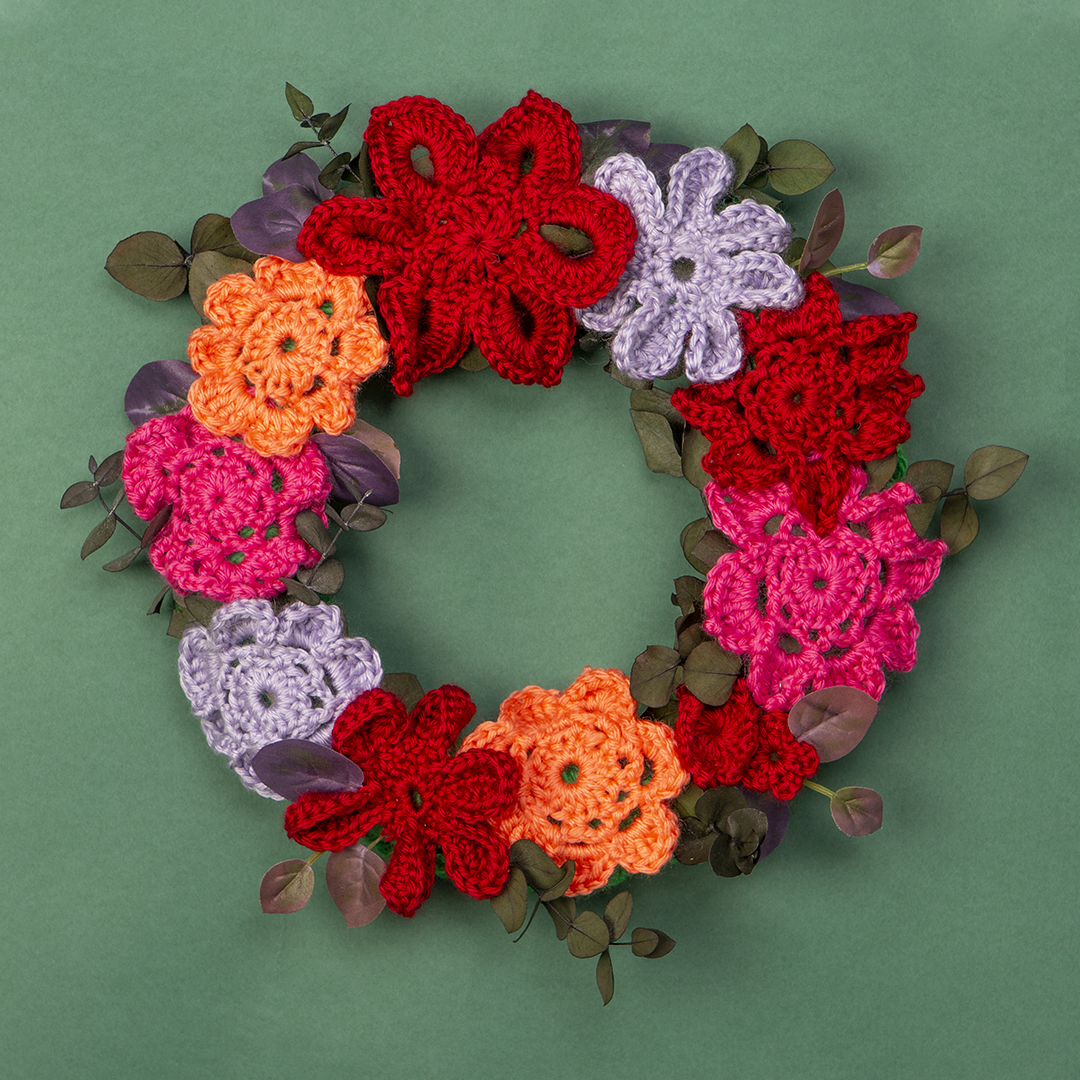 Tutorial How To Make A Crocheted Flower Wreath Wecrochet Staff Blog