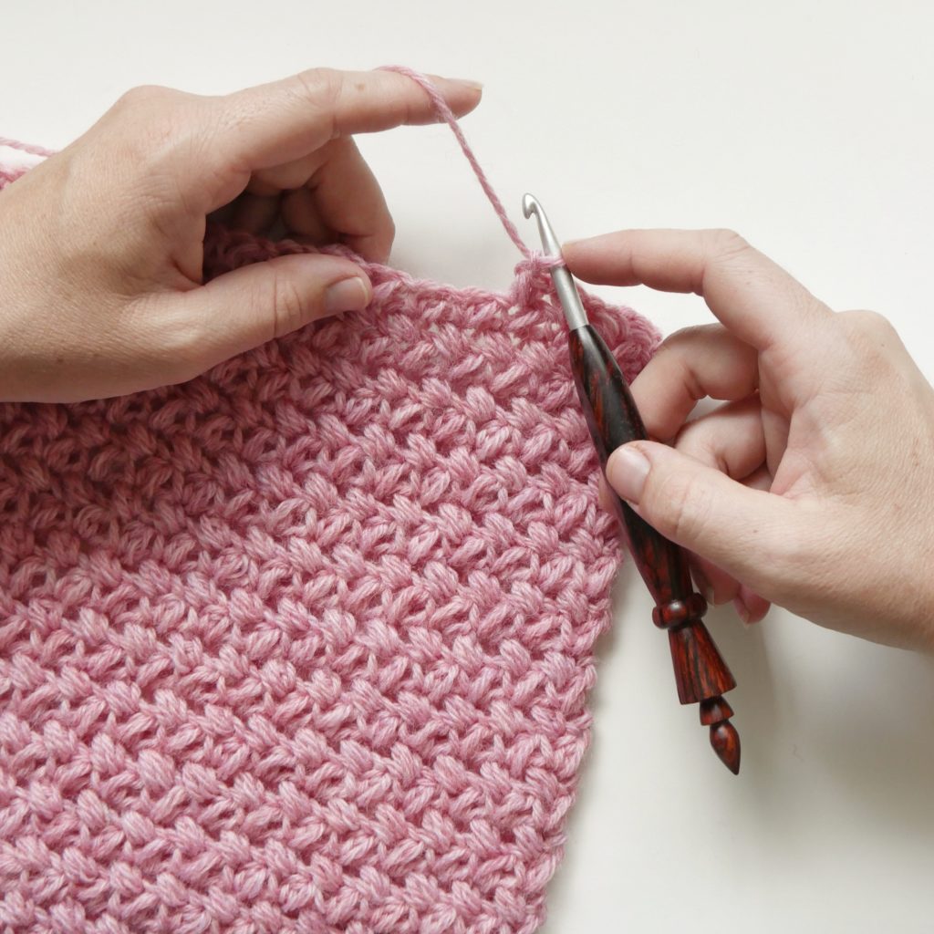 HOW TO CROCHET Mini Bean Stitch: TOTALLY TEXTURED TUESDAY - WeCrochet